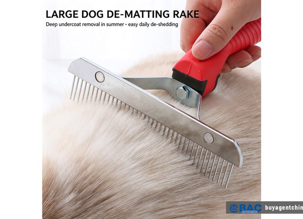Wood-handle de-shedding rake — the mid-tier workhorse in most grooming kits